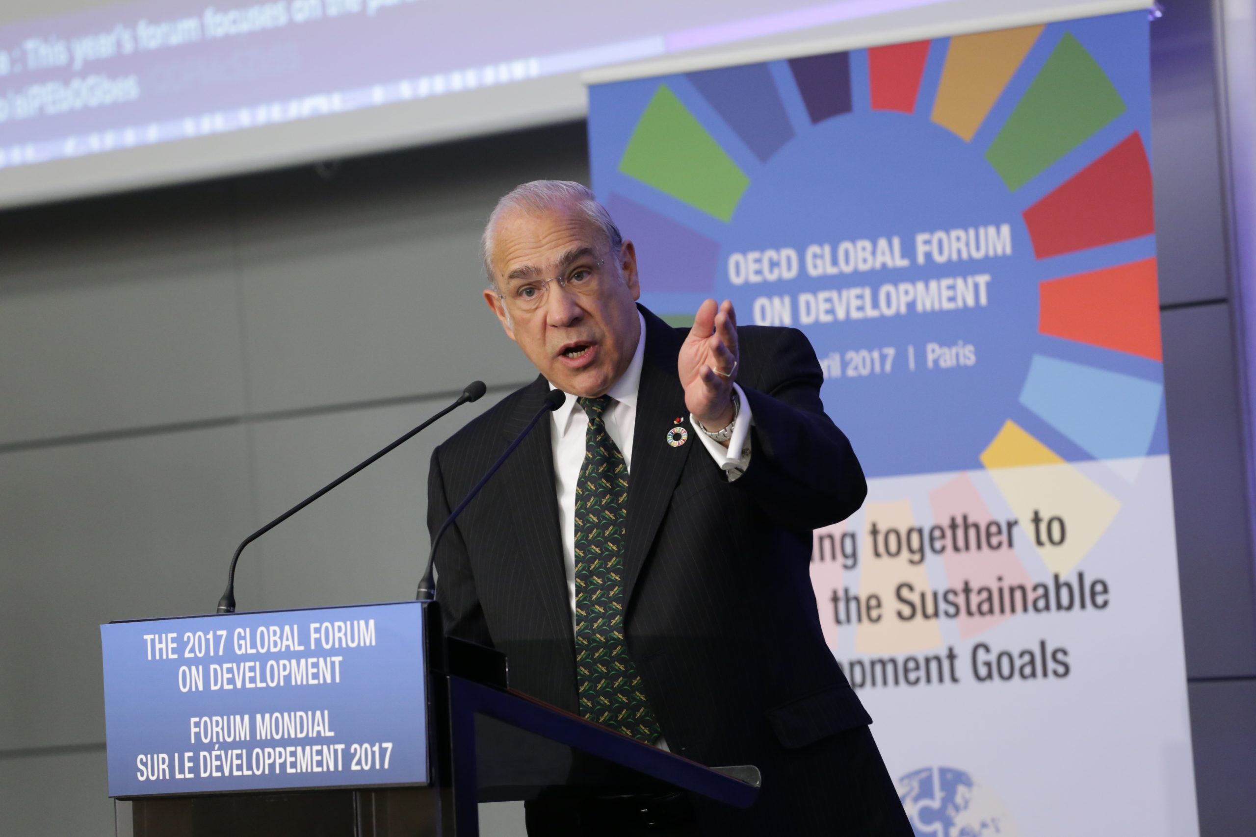 OECD:n Ángel Gurría Global Forum on Development -tapahtumassa vuonna 2017.