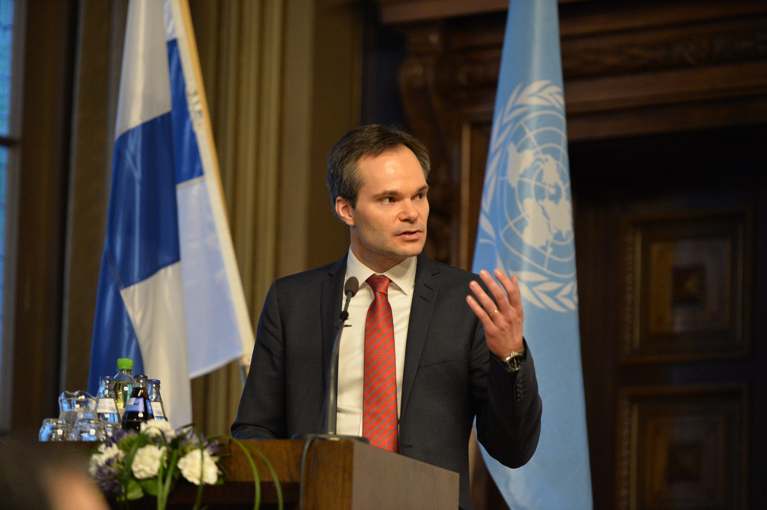 Kehitysministeri Kai Mykkänen vuonna 2017 Helsingissä.