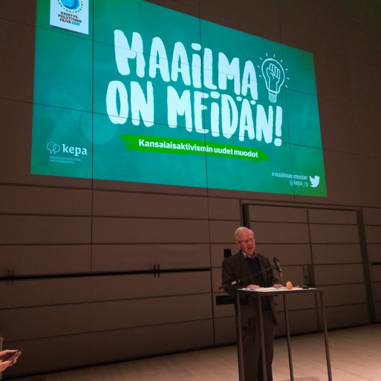 Kepan puheenjohtaja Pertti Majanen puhui Kehityspoliittisessa päivässä marraskuussa 2017.