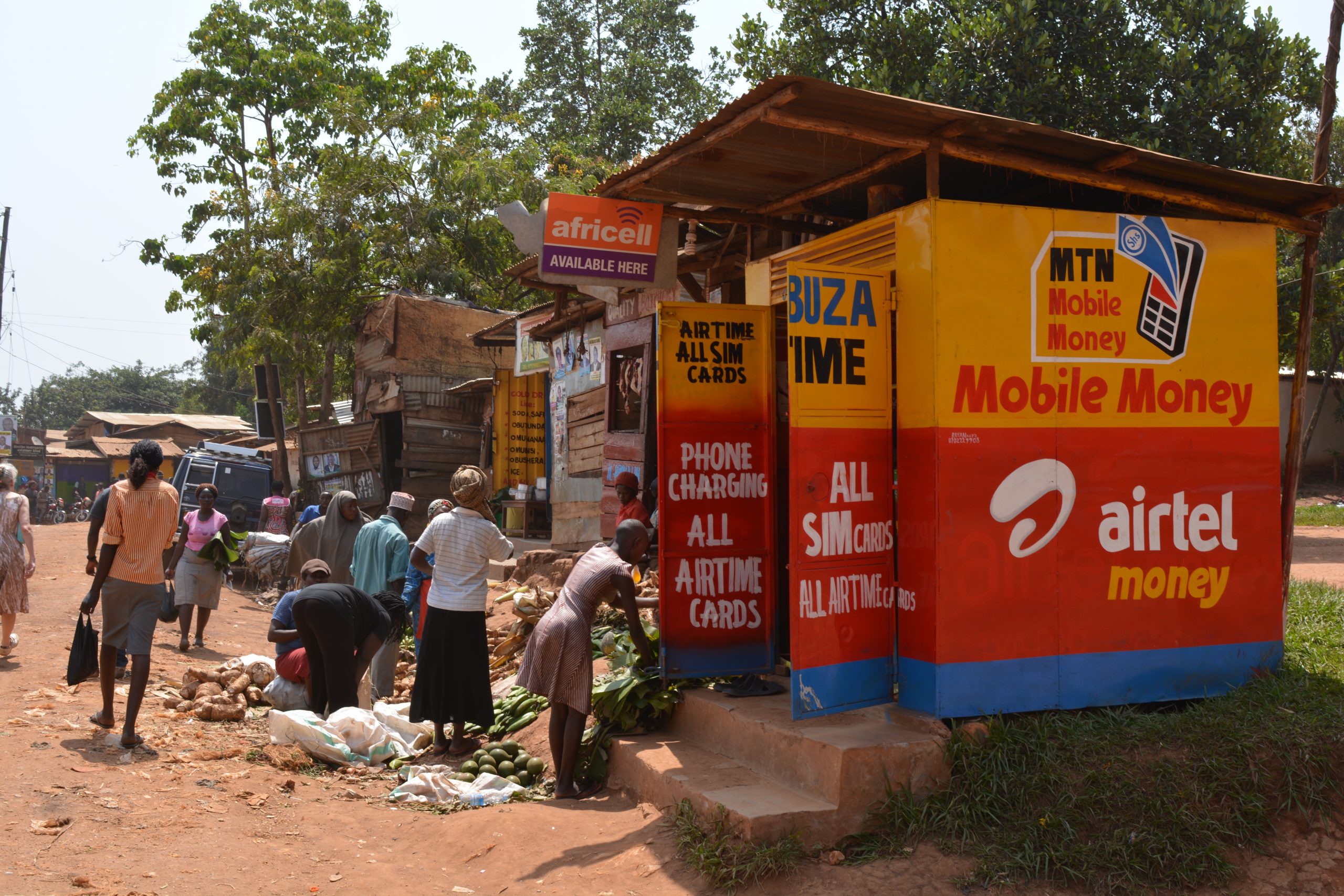 Airtelin mobiilimaksutoimisto Kampalassa.