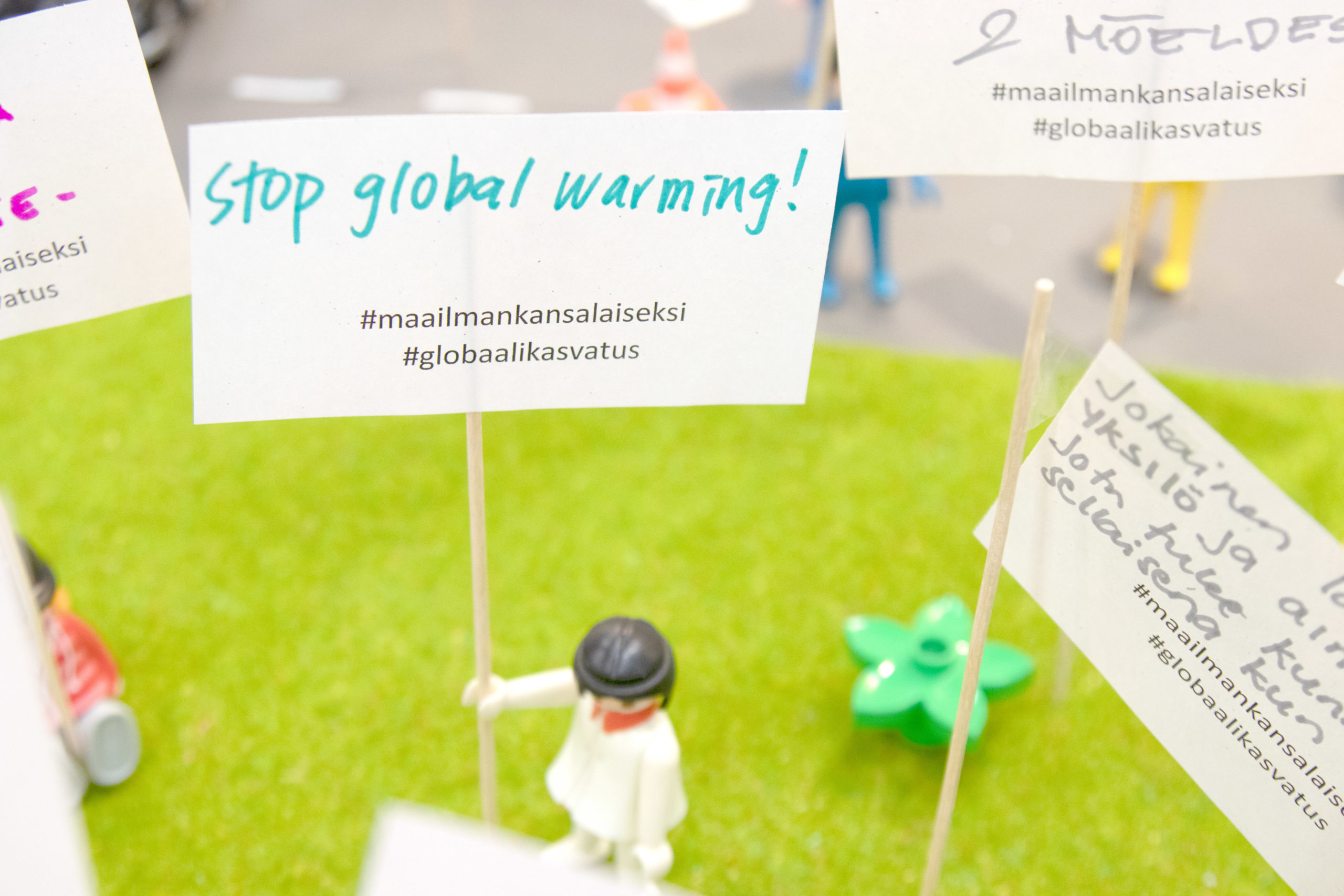 Legomielenosoitus: Stop global warming!