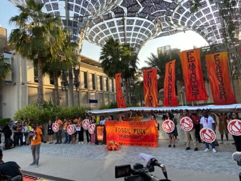 Fingo YK:n ilmastokokouksesta: Dubaissa käydään nyt kriittinen taisto fossiilisista polttoaineista luopumiseksi 