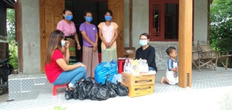 Koronatiedotusta ja koulutuksia sadoille tuhansille pakolaisille