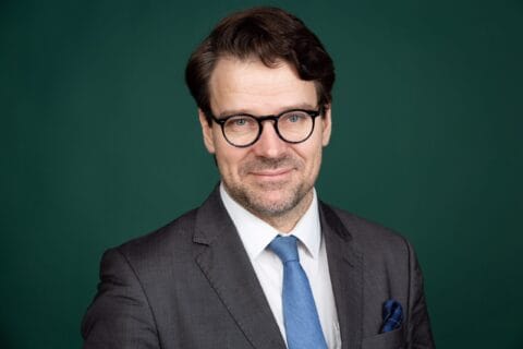 Meppikahveilla Ville Niinistö: Miten EU:n hiilitullit vaikuttaisivat kehittyviin maihin?