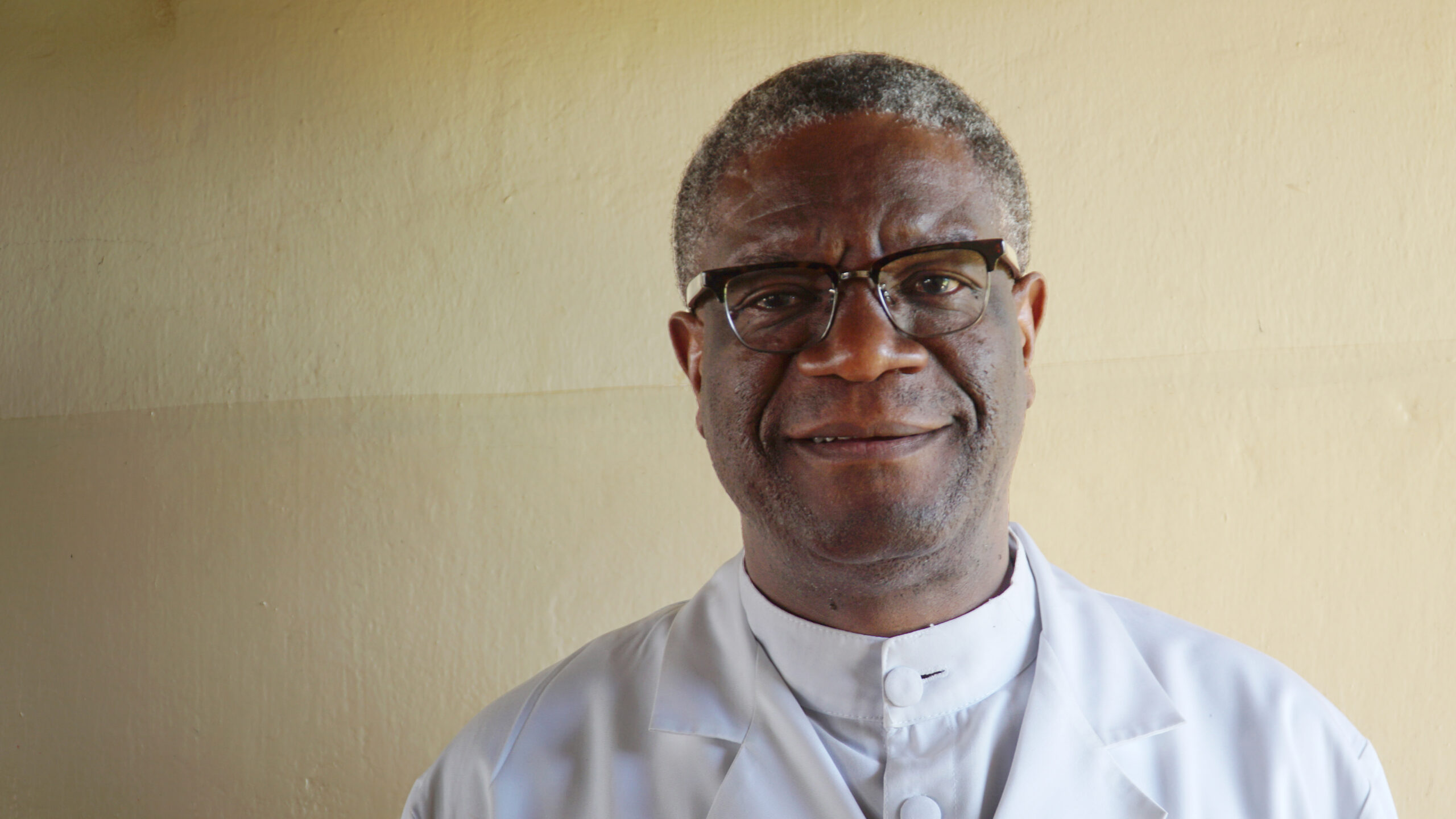 Denis Mukwege lähikuvassa.